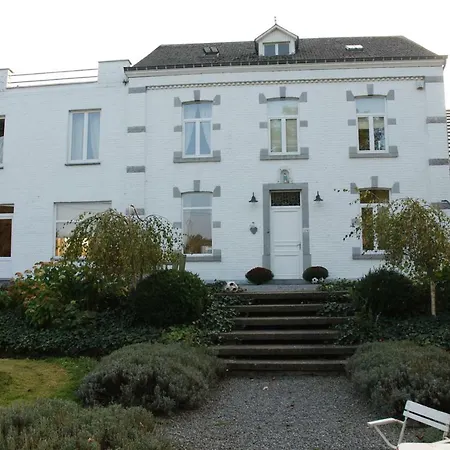 O Lit De L'ourthe Bed and breakfast Fronville